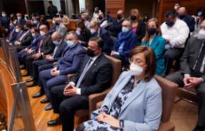 En el centro los consejeros Melero y Jiménez